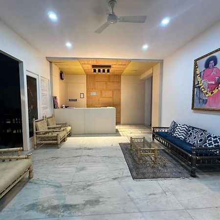 Hotel Sri Sathya Sai Bengaluru Kültér fotó
